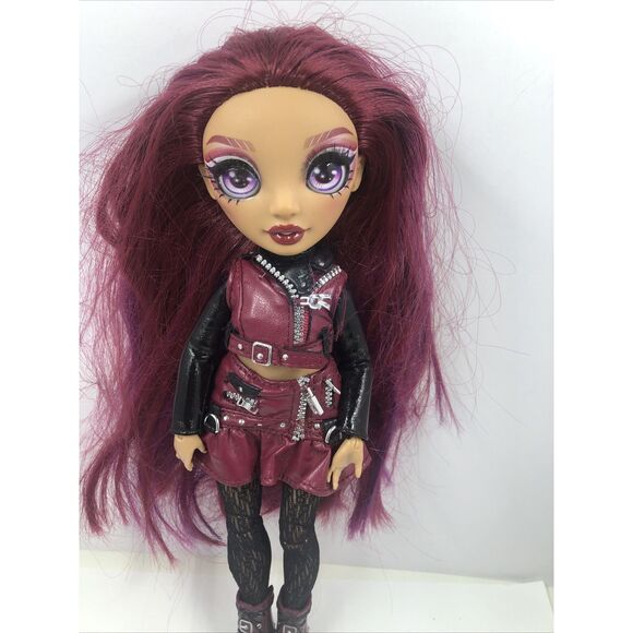 Rainbow High Mila Berrymore Doll Outfit & Boots Fashion MGA - Picture 2 of 16